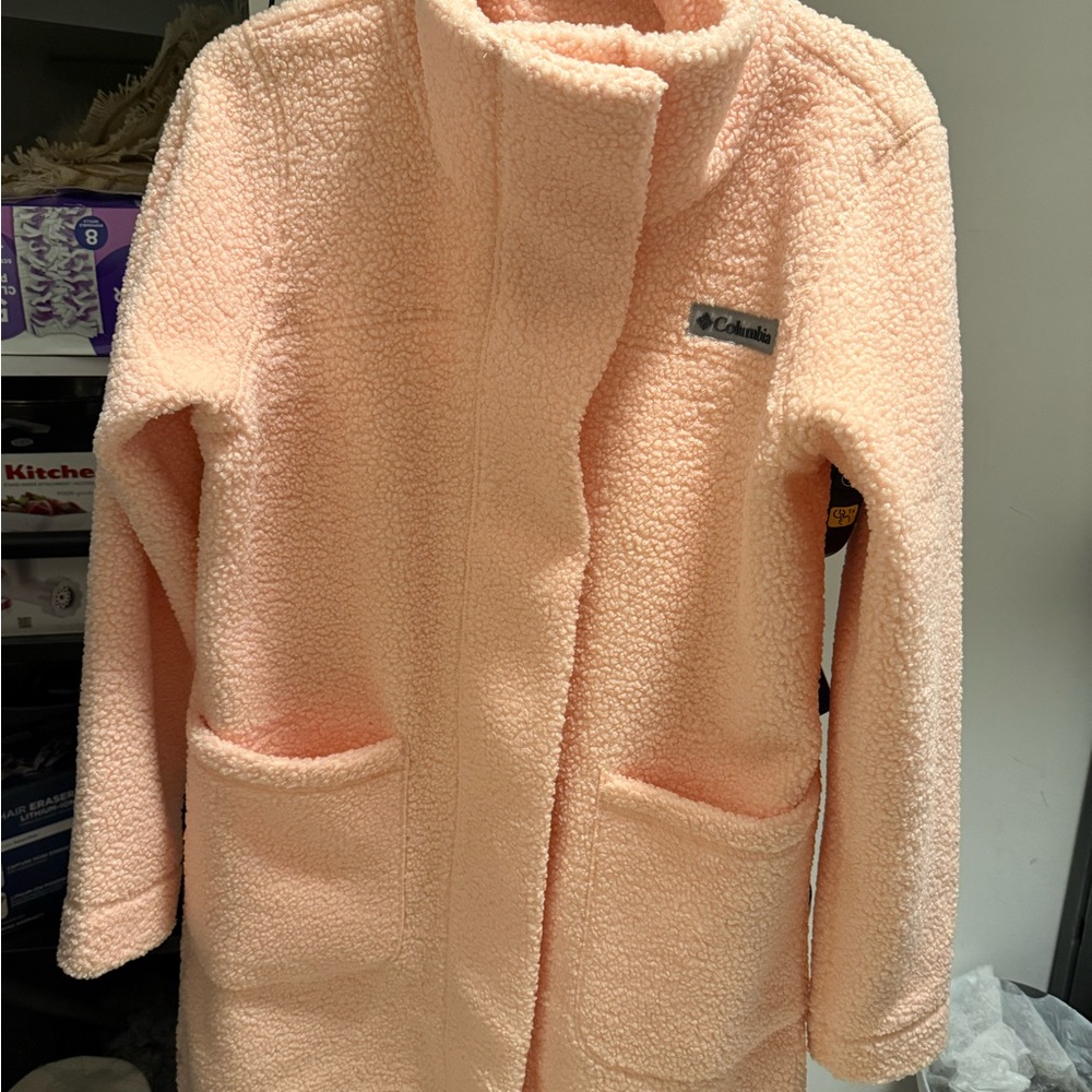 Columbia Women's Sherpa Fleece Jacket in Light Peach